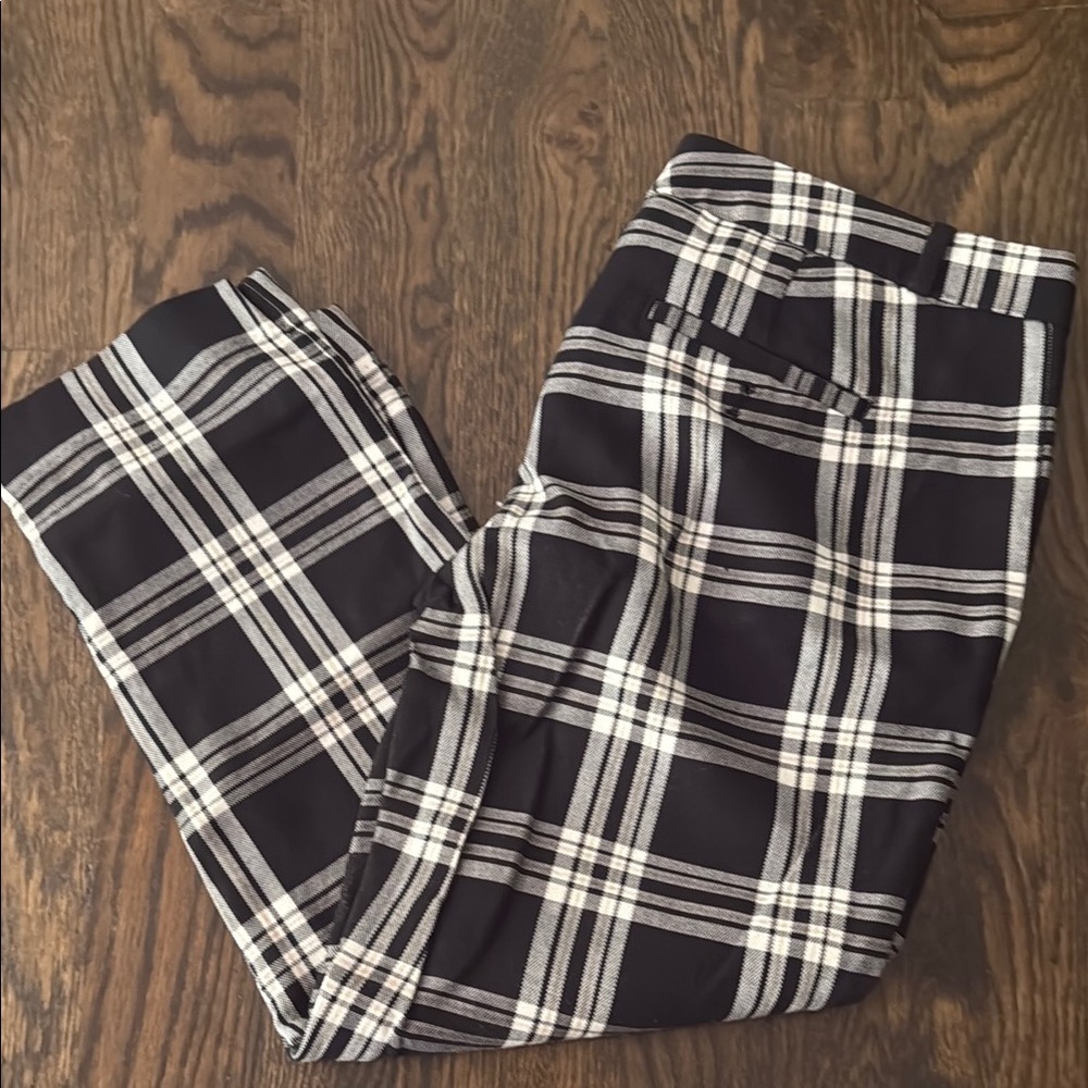 Banana Republic Black and White Trousers